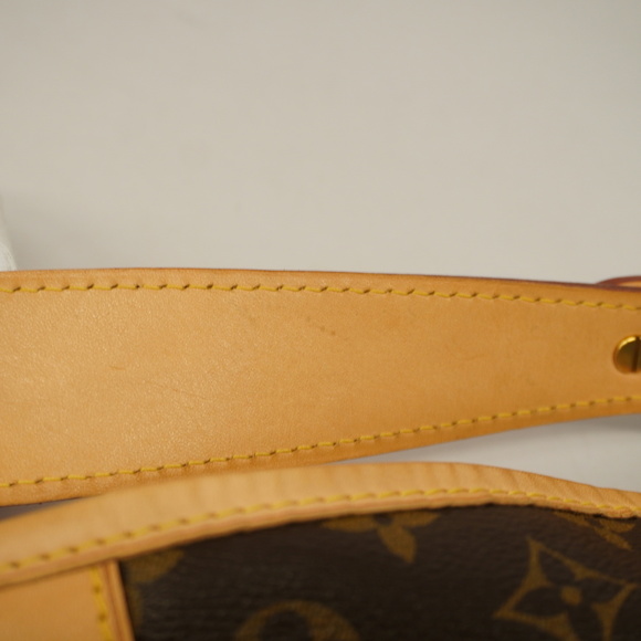 Louis Vuitton Monogram Delightful PM Shoulder Bag - Picture 9 of 10